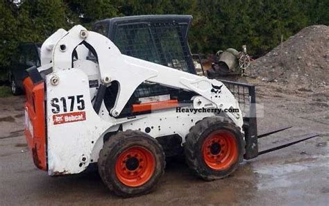 Bobcat S175 2010 Wheeled loader Construction Equipment Photo and Specs