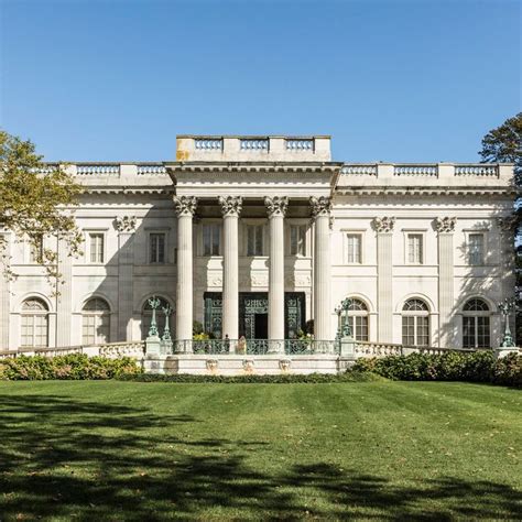 The Vanderbilt Family Homes: Here’s Your Guide | Marble house, Building ...