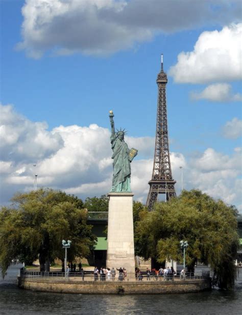 Statue of Liberty facts. History. Statue of Liberty in Paris.