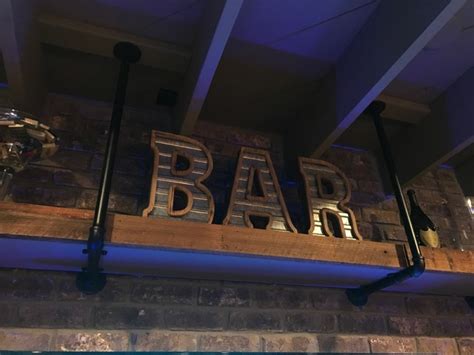 Industrial Basement - Industrial - Home Bar - Atlanta - by JR Custom Living | Houzz AU