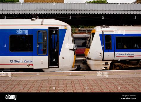 Chiltern Line Trains at Marylebone Station Stock Photo - Alamy