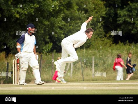 Matt Thomson (son of Australian fast bowler Jeff Thomson) bowling At ...