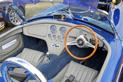 Ac Cobra Ford Shelby Interior Editorial Photography - Image of motors, outdoor: 76091552