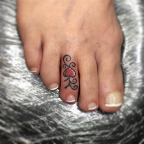 Heart Toe Tattoo | Best Tattoo Ideas Gallery