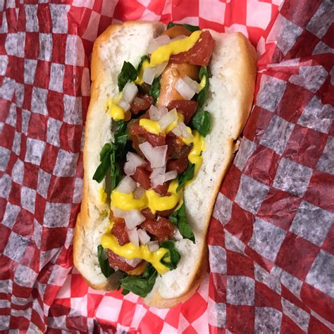 These Are the Top 10 Vegan Hot Dogs in the U.S. | PETA