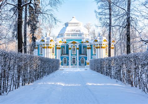 Best palaces to visit in St. Petersburg