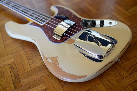 Photo Fender Highway One Jazz Bass [2006-2011] : Fender Highway One ...