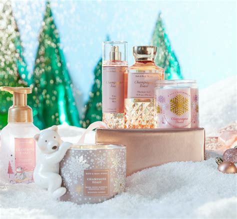 10 Bath & Body Works Christmas 2021 Scents