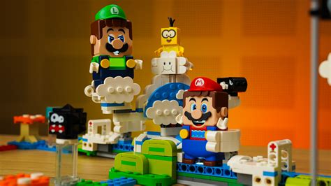 Watch this dad "bully" his kids in a Lego Mario & Luigi battle - SoyaCincau