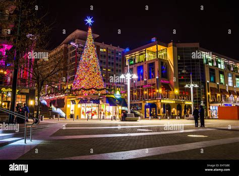 NATIONAL HARBOR, MARYLAND - DECEMBER 2: Christmas tree at night on ...