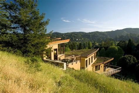 15 Hillside Homes That Know How To Embrace The Landscape