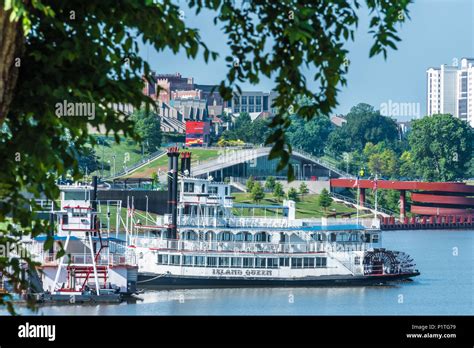 Paddlewheel riverboats on the Mississippi River at Memphis, Tennessee ...