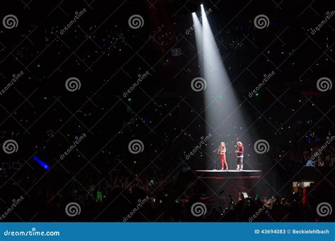 Taylor Swift and Ed Sheeran in Concert Editorial Stock Photo - Image of ...