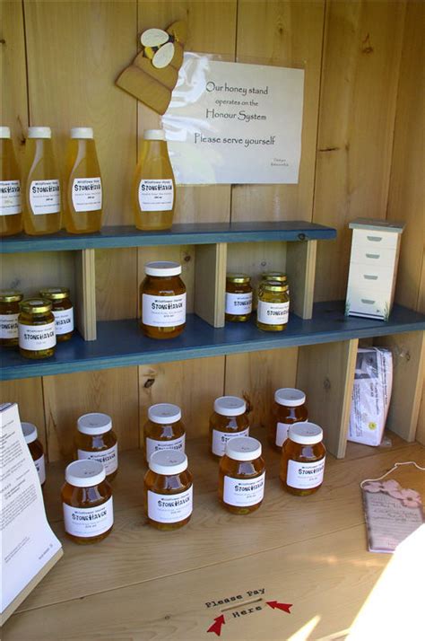 Making a Stand — How Our Honey Sells Itself | Stonehaven Life