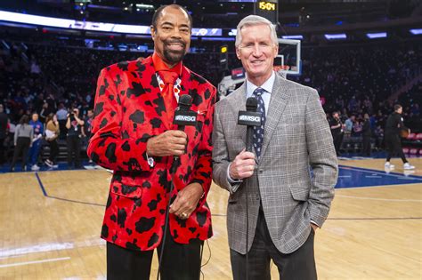 NBA playoffs: Walt Frazier, Mike Breen talk Knicks-Hawks