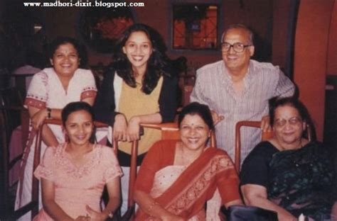 Madhuri Dixit with her family - Memorial Photos