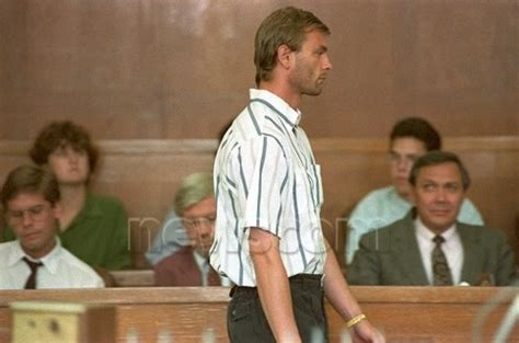 Jeffrey Dahmer | Trial photos 1 | Murderpedia, the encyclopedia of murderers