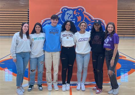 Grand Oaks adds seven more to 2023 athletic signing class