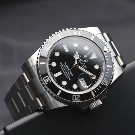 What’s a Watch Bezel? Different Types and How to Use Them - Next Level Gents