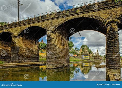 Herytage Old Stone Bridge Wai-Maharashtra-INDIA Editorial Stock Photo - Image of stone, river ...