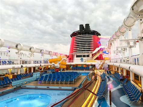 DISNEY DREAM CRUISE SHIP | USA https://thetravelhackinglife.com/disney ...