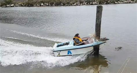 Greymouth, New Zealand high-speed front-on boat crash video goes viral - Yahoo7