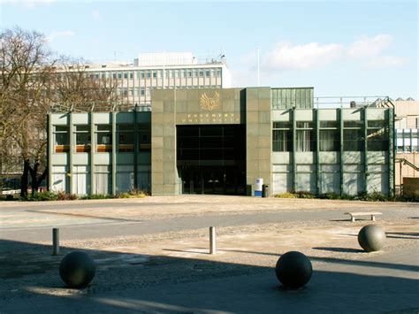 Coventry University © Keith Havercroft cc-by-sa/2.0 :: Geograph Britain and Ireland