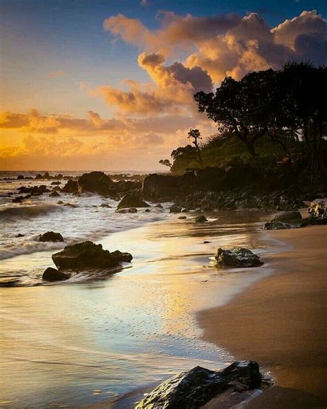 Hana coast, Hawaii USA Sunrise Art, Sunrise Beach, Beautiful World ...