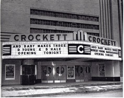 Crockett Theatre shows on its opening night. 1951 | iDavey.com