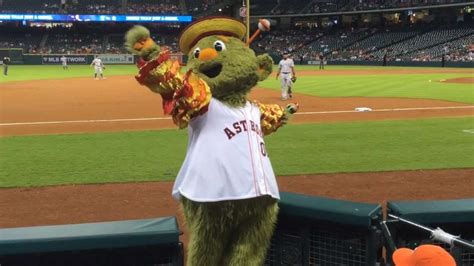 Orbit celebrates Cinco de Mayo before game - YouTube