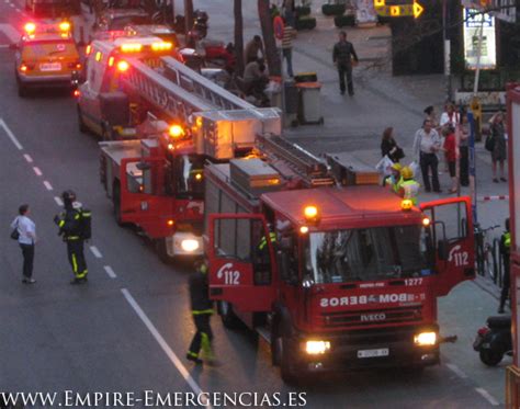 Paquito Models 1/87: Escala bomberos de Madrid MB Atego Metz de 30 metros