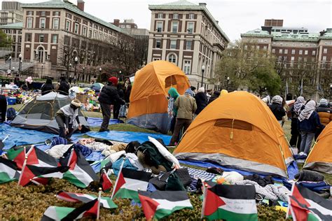 Jewish Students Told to Leave Columbia After Passover Warning - Newsweek