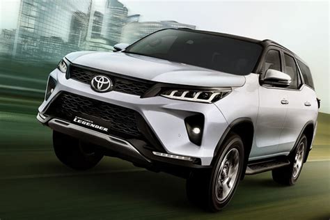 Toyota Fortuner Legender 4X4 India launch soon: What to expect? - Car ...