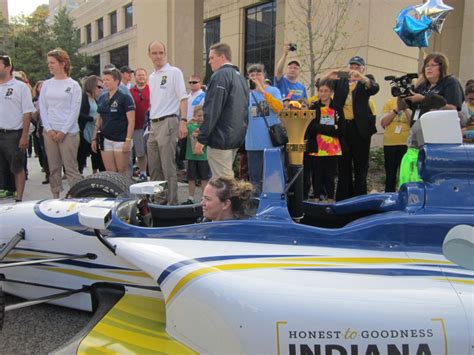 Hoosier Homecoming Photos #2: The Indiana Bicentennial Torch Relay Finale « Midlife Crisis ...