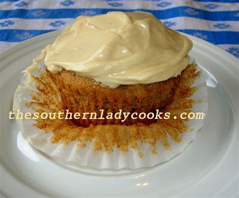 APPLE BANANA MUFFINS - The Southern Lady Cooks