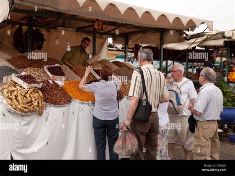 Marrakech food market hi-res stock photography and images - Alamy