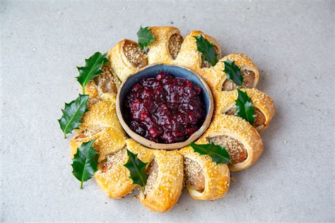 Sausage Roll Wreath Recipe | Odlums