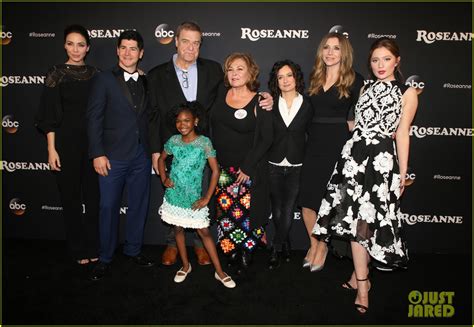 Roseanne Barr & John Goodman Buddy Up at 'Roseanne' Reboot Premiere ...