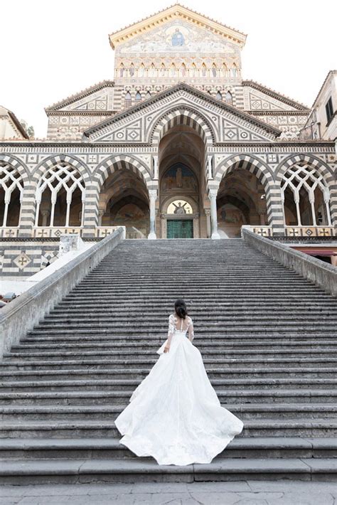 This Wedding in Positano Highlights the Region's Natural Beauty - Destination Wedding Details