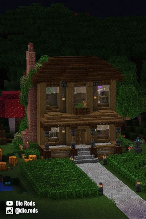 Minecraft Dark Oak and Spruce House! Small Mansion!