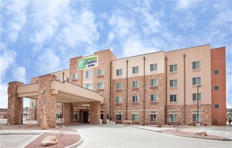 Holiday Inn Express & Suites Gallup East - UPDATED 2019 Prices, Reviews ...