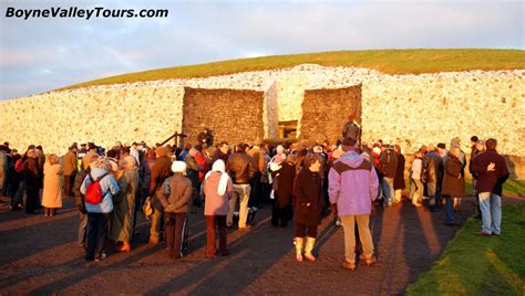 Newgrange Winter Solstice - Boyne Valley Tours