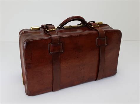 Leather Suitcase Vintage Antique Luggage | 695844 | Sellingantiques.co.uk