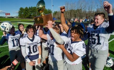 YHS Football runs to State Championship | YARMOUTH SCHOOL DEPARTMENT