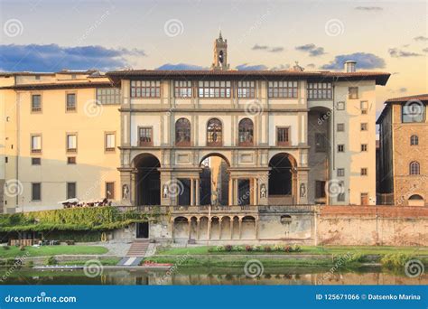 Beautiful View of the Uffizi Gallery on the Banks of the Arno River in ...