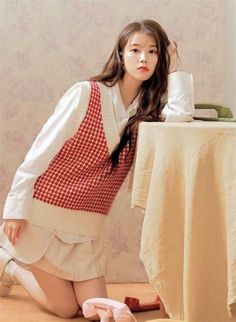 신 ʲⁱʸᵒⁿᵍ ᵈᵃʸ 🎉 on Twitter | Kpop girls, Iu fashion, Kpop fashion