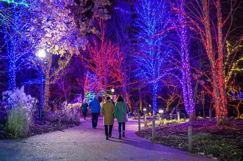 Lincoln Park Zoo Chicago ZooLights Free Admission