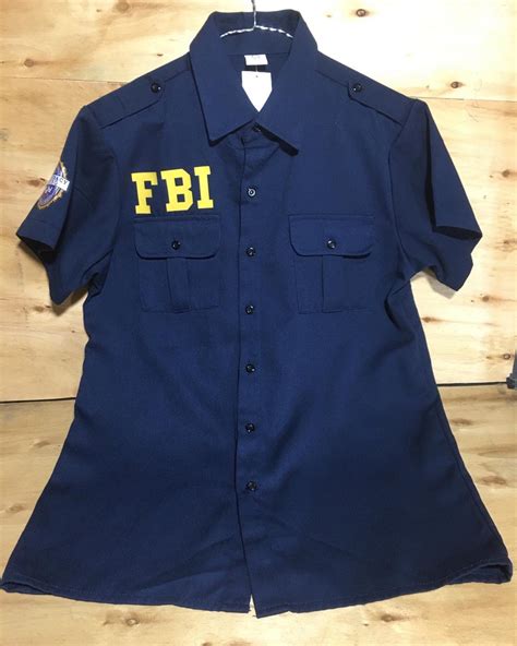 uniform fbi original, Fesyen Wanita, Pakaian Wanita, Atasan di Carousell