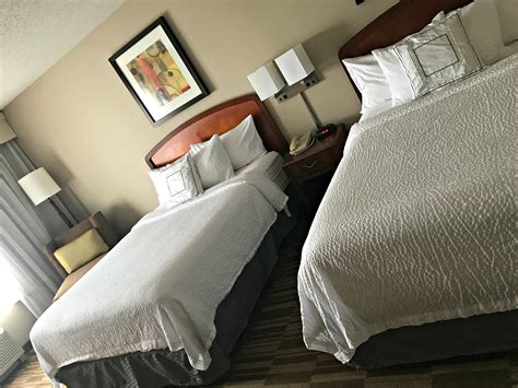 Staying at the Courtyard Marriott in Roseville, MN - donnahup.com