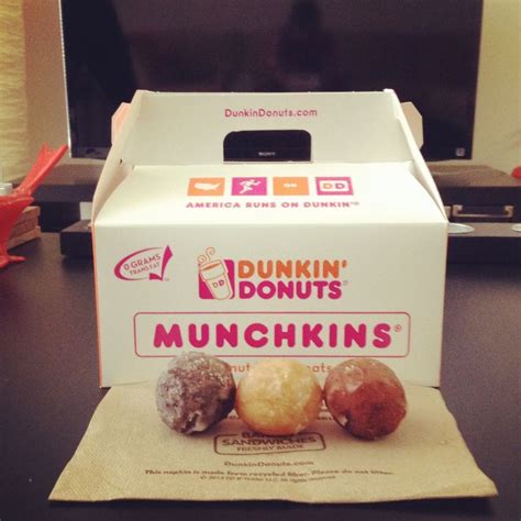 Afternoon treat of Munchkins! | Dunkin donuts, Food, Dunkin